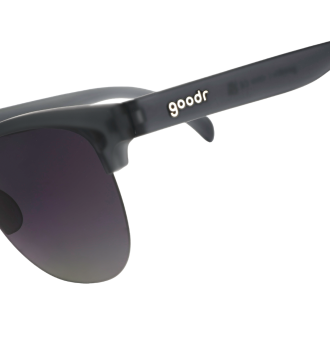 1_ThrowsShadeCatchesClout_SideTransparent.png